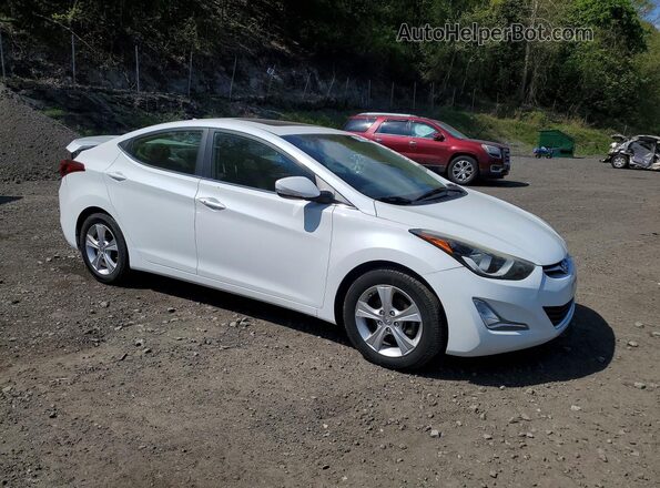 5NPDH4AE2GH735992 2016 HYUNDAI ELANTRA White 