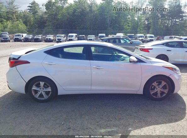 5NPDH4AE2GH775005 2016 HYUNDAI ELANTRA White Սալոնի 360 աստիճան տեսք