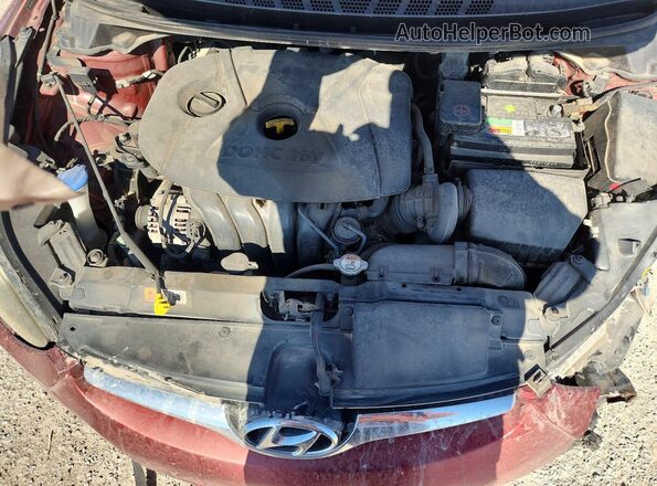 5NPDH4AE3GH667928 2016 HYUNDAI ELANTRA Red Вид задньої частини салону