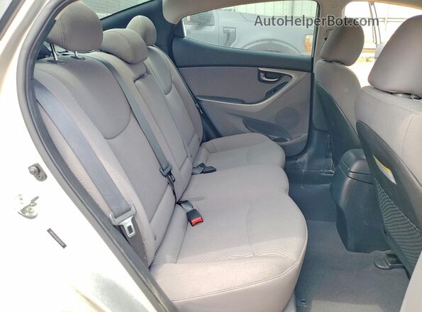 5NPDH4AE3GH722734 2016 HYUNDAI ELANTRA Silver 