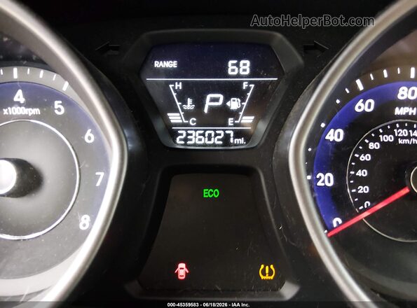 5NPDH4AE4GH690439 2016 HYUNDAI ELANTRA White 