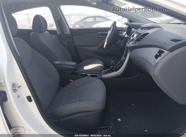 5NPDH4AE4GH718384 2016 HYUNDAI ELANTRA White Սալոնի դիմացի տեսք