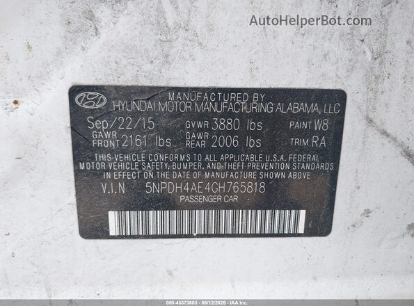 5NPDH4AE4GH765818 2016 HYUNDAI ELANTRA White Engine compartment view