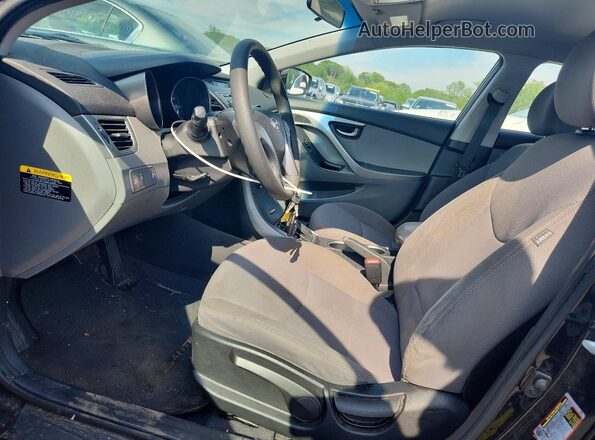 5NPDH4AE4GH769299 2016 HYUNDAI ELANTRA Black Widok wnętrza z przodu