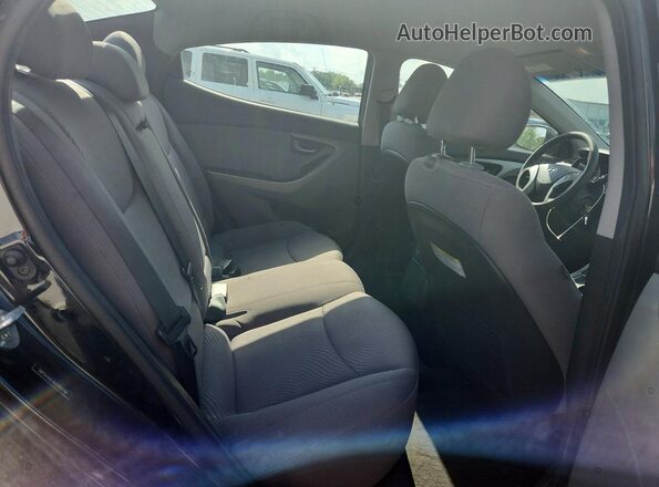 5NPDH4AE4GH769299 2016 HYUNDAI ELANTRA Black Widok tylnych siedzeń