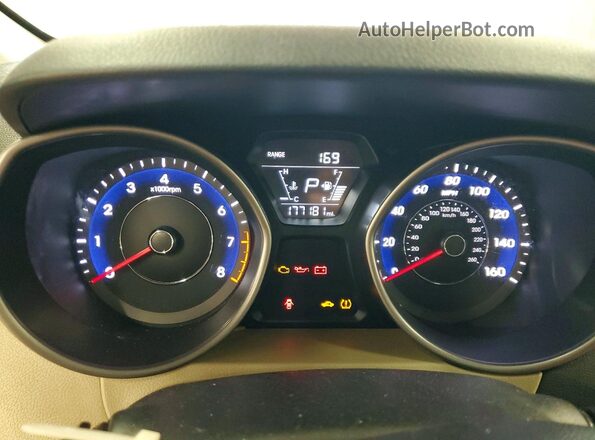 5NPDH4AE4GH769562 2016 HYUNDAI ELANTRA Красный Вид щитка приборов