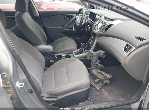 5NPDH4AE5GH658440 2016 HYUNDAI ELANTRA Silver Սալոնի դիմացի տեսք
