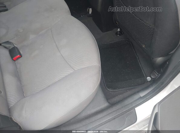 5NPDH4AE5GH667025 2016 HYUNDAI ELANTRA Silver Widok naklejki z numerem VIN