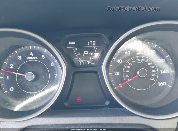 5NPDH4AE5GH672628 2016 HYUNDAI ELANTRA Silver Vista de los asientos traseros