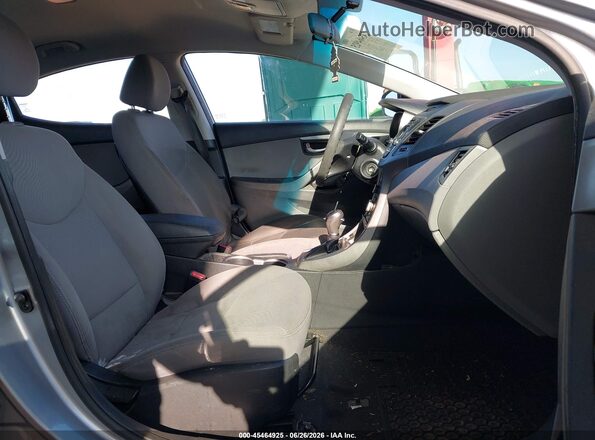 5NPDH4AE5GH672628 2016 HYUNDAI ELANTRA Silver Vista interior delantera