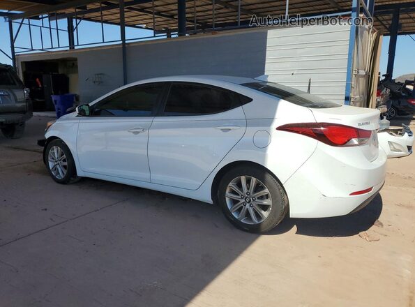 5NPDH4AE5GH743682 2016 HYUNDAI ELANTRA White 