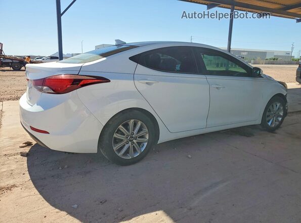 5NPDH4AE5GH743682 2016 HYUNDAI ELANTRA White 