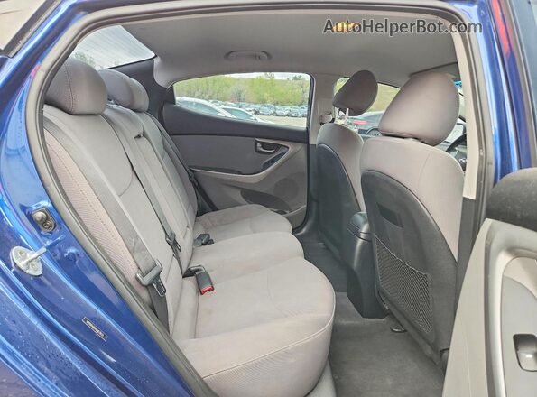5NPDH4AE6GH679121 2016 HYUNDAI ELANTRA Blue Vista de los asientos traseros