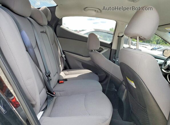 5NPDH4AE6GH683220 2016 HYUNDAI ELANTRA Black Вид задніх сидінь