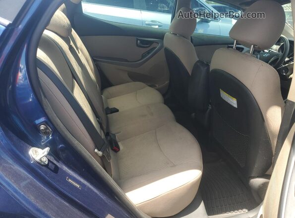 5NPDH4AE6GH684996 2016 HYUNDAI ELANTRA Blue Rear seats view