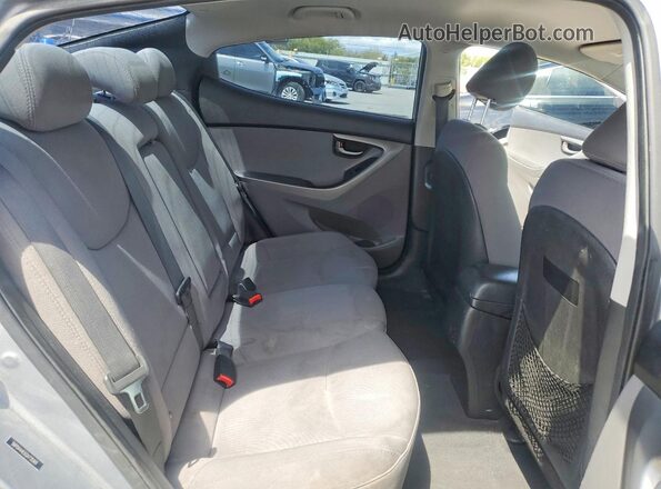 5NPDH4AE6GH735901 2016 HYUNDAI ELANTRA Silver უკანა სავარძლების ხედი