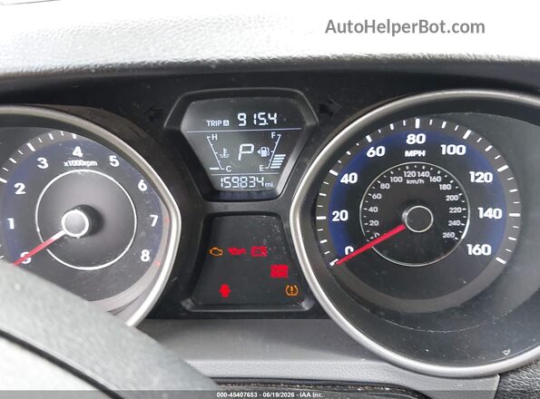 5NPDH4AE6GH756408 2016 HYUNDAI ELANTRA Red Widok tylnych siedzeń