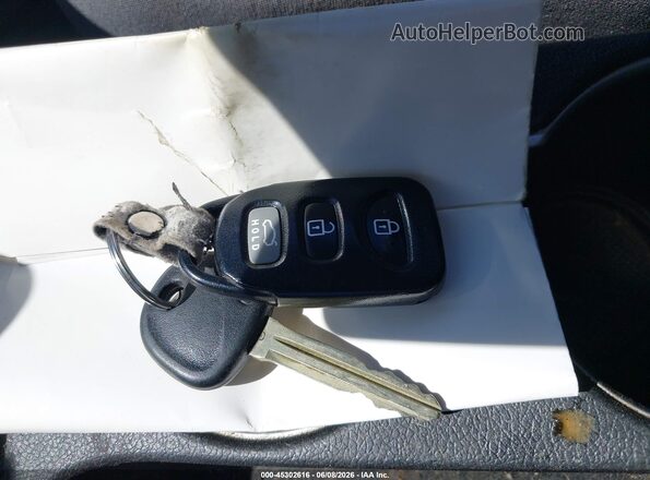 5NPDH4AE6GH797704 2016 HYUNDAI ELANTRA Серебряный 