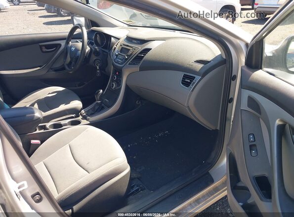 5NPDH4AE6GH797704 2016 HYUNDAI ELANTRA Серебряный 