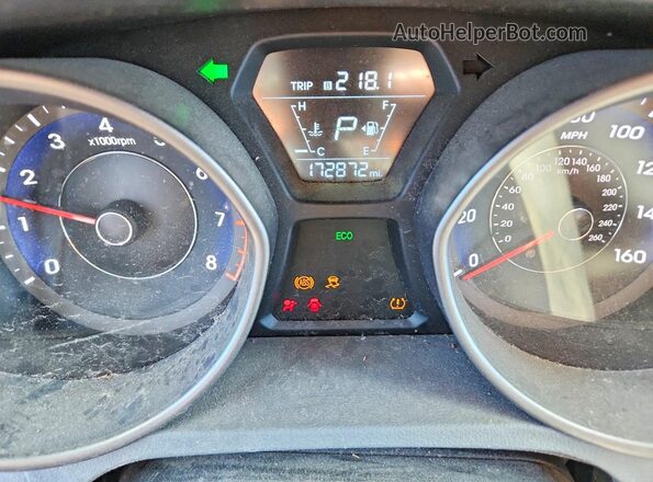 5NPDH4AE7GH673232 2016 HYUNDAI ELANTRA Red Սարքավորումների վահանակի տեսք