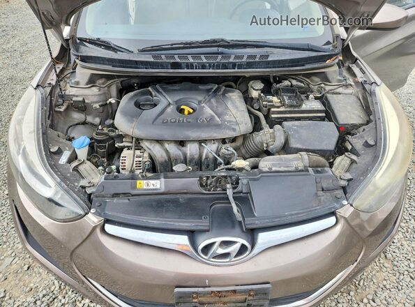 5NPDH4AE7GH686319 2016 HYUNDAI ELANTRA Tan Սալոնի հետևի տեսք