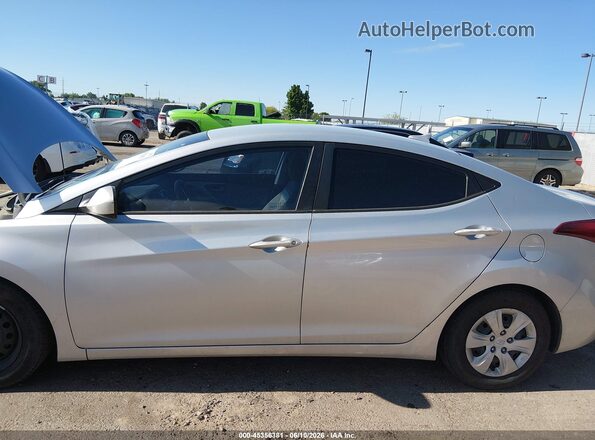 5NPDH4AE7GH696428 2016 HYUNDAI ELANTRA Серебряный Вид спереди