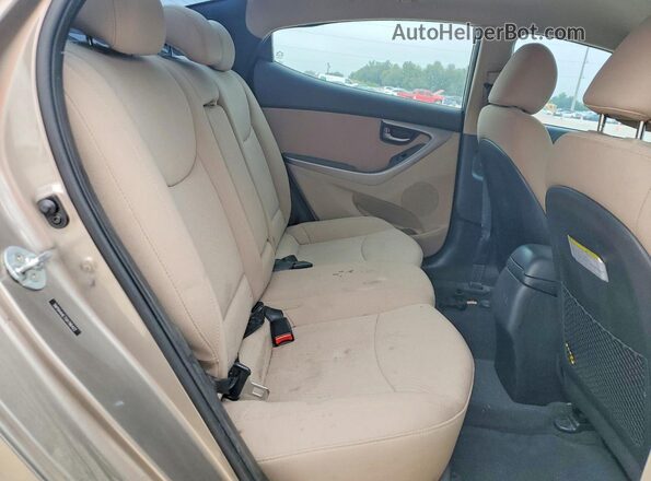 5NPDH4AE7GH786422 2016 HYUNDAI ELANTRA Gray Widok tylnych siedzeń