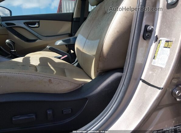 5NPDH4AE8GH657864 2016 HYUNDAI ELANTRA Бежевый Вид задней части салона