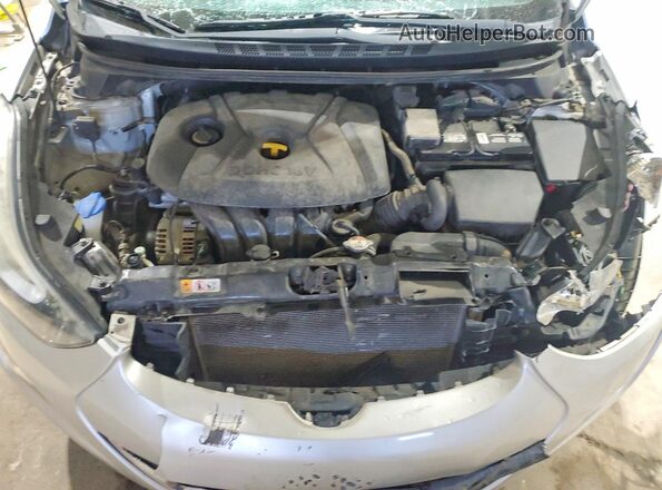 5NPDH4AE8GH683817 2016 HYUNDAI ELANTRA Silver Սալոնի հետևի տեսք