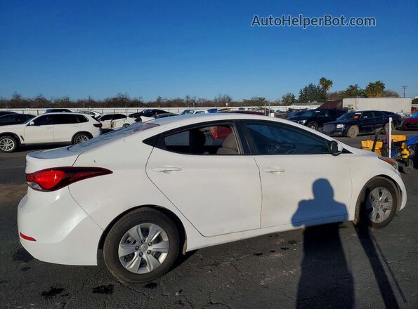 5NPDH4AE8GH707551 2016 HYUNDAI ELANTRA White 
