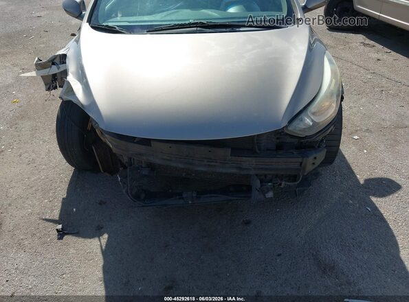 5NPDH4AE8GH750531 2016 HYUNDAI ELANTRA Gold Vista frontal