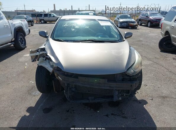 5NPDH4AE8GH750531 2016 HYUNDAI ELANTRA Gold Vista interior trasera