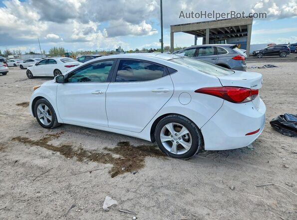 5NPDH4AE8GH788714 2016 HYUNDAI ELANTRA White 
