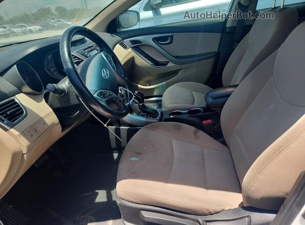 5NPDH4AE8GH788714 2016 HYUNDAI ELANTRA White 