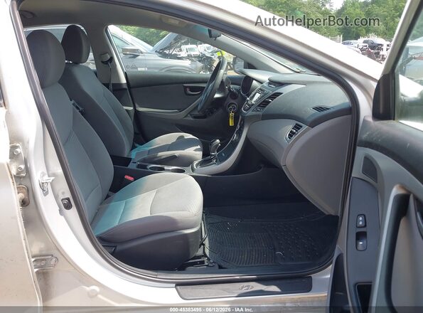 5NPDH4AE9GH722415 2016 HYUNDAI ELANTRA Silver 