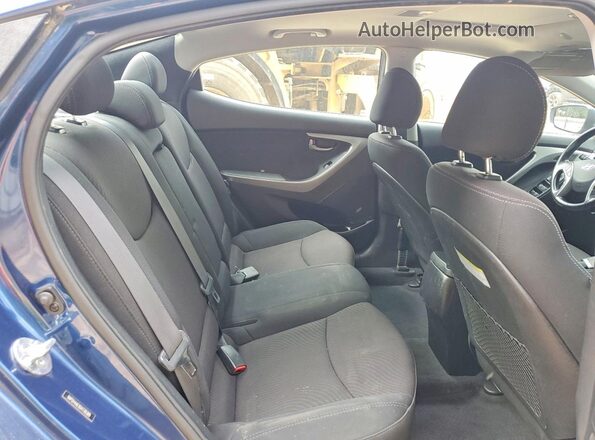 5NPDH4AE9GH739389 2016 HYUNDAI ELANTRA Blue Rear seats view