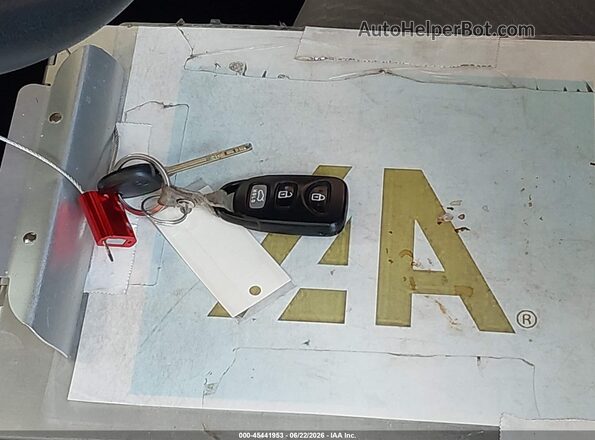 5NPDH4AEXGH748411 2016 HYUNDAI ELANTRA Silver Widok deski rozdzielczej