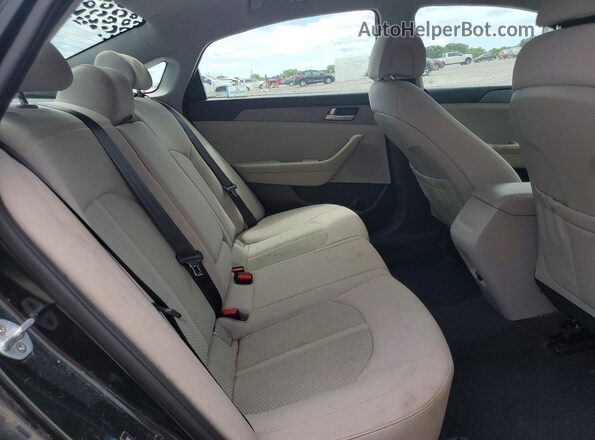5NPE24AA4HH466995 2017 HYUNDAI SONATA Black უკანა სავარძლების ხედი