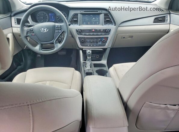 5NPE24AA4HH466995 2017 HYUNDAI SONATA Black წინა პანელის ხედი