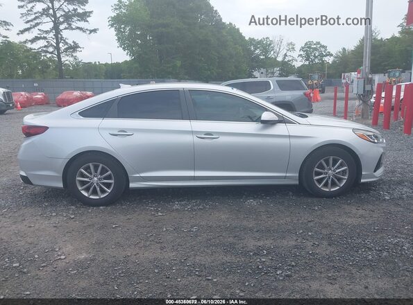 5NPE24AA5JH673854 2018 HYUNDAI SONATA Silver უკანა სალონის ხედი