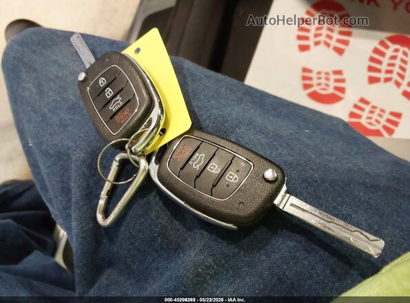 5NPE24AA5JH687415 2018 HYUNDAI SONATA Silver 