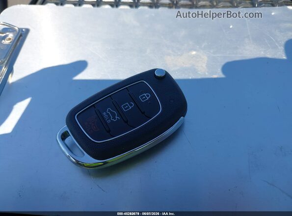 5NPE24AA8KH774968 2019 HYUNDAI SONATA Silver 