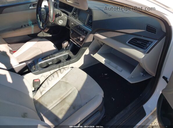 5NPE24AF0GH320863 2016 HYUNDAI SONATA White Սալոնի դիմացի տեսք
