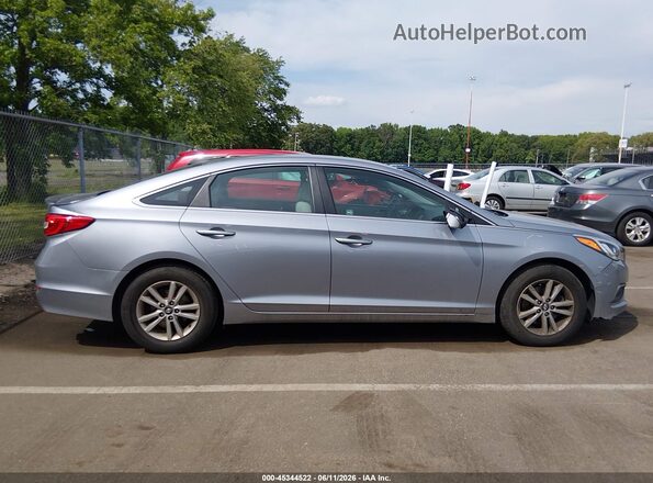 5NPE24AF0GH369870 2016 HYUNDAI SONATA Gray Vista interior trasera