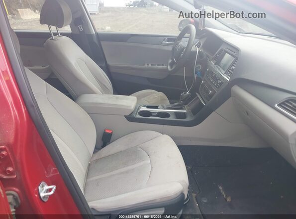 5NPE24AF0HH451857 2017 HYUNDAI SONATA Red წინა სალონის ხედი