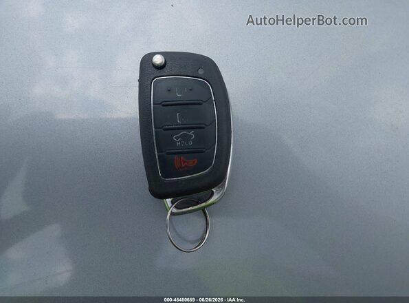 5NPE24AF0HH530428 2017 HYUNDAI SONATA Серебряный Вид панели приборов