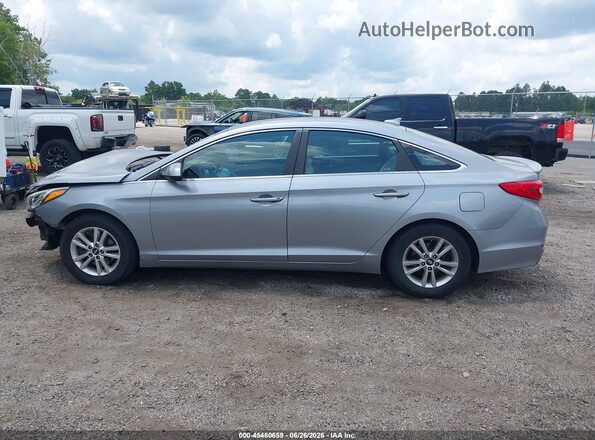 5NPE24AF0HH530428 2017 HYUNDAI SONATA Серебряный 