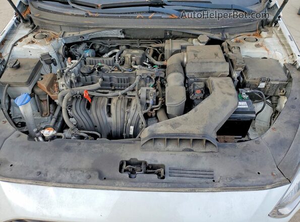 5NPE24AF0JH595964 2018 HYUNDAI SONATA White უკანა სალონის ხედი