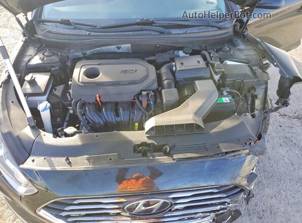 5NPE24AF0JH681145 2018 HYUNDAI SONATA Black უკანა სალონის ხედი