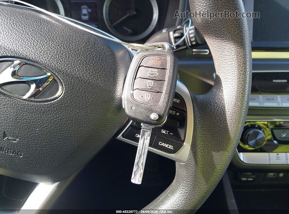 5NPE24AF0KH754824 2019 HYUNDAI SONATA White Widok deski rozdzielczej